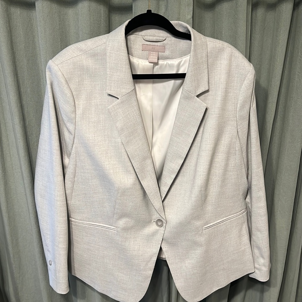 Grey blazer